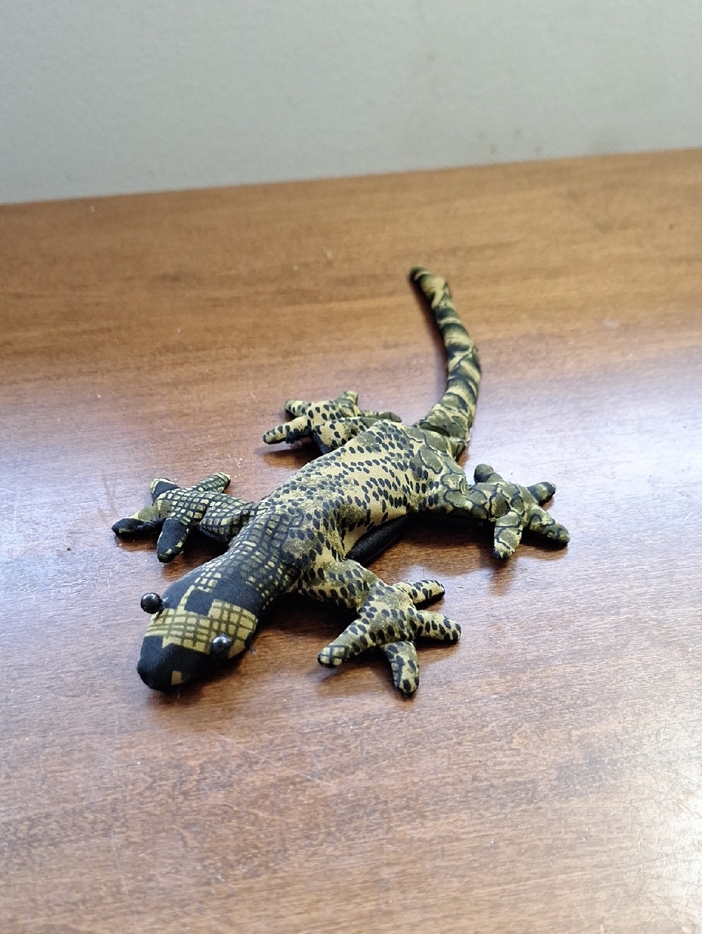 Gecko Green Black Terrarium Decor - Realistic Reptile Enrichment Vintage 90s